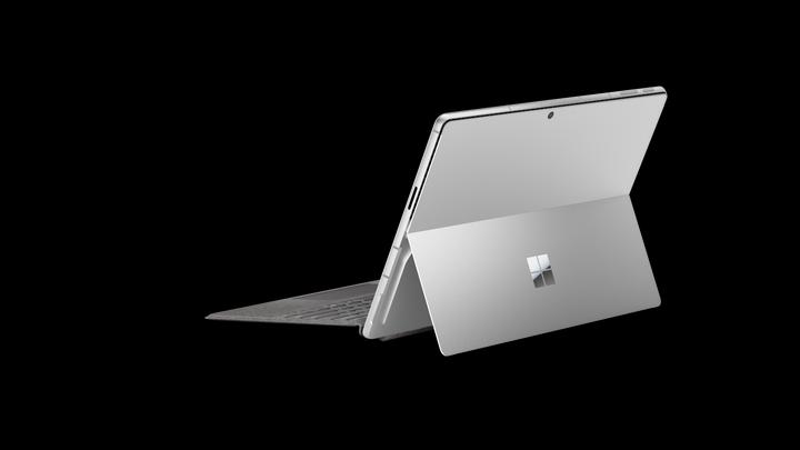 Actual product image Microsoft Surface Pro Keyboard with Slim Pen (CH, Docking)