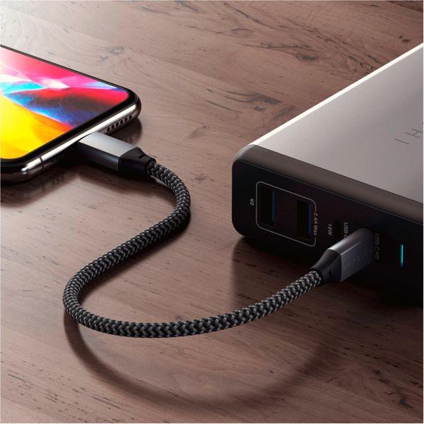 Actual product image Satechi USB-C – Lightning (0.25 m, USB 2.0, 108 W)