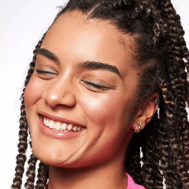 Produktbild essence Baby Got Glow liquid highlighter (10 Sassy in Silk, Highlighter)