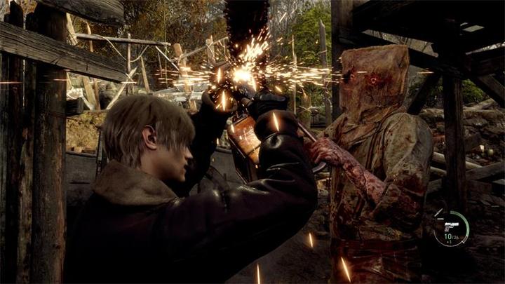 Actual product image Capcom Resident Evil 4 Remake (Xbox Series X, DE)