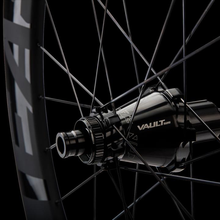 Image du produit Easton EC90 AERO 85 Road CLN Disc Rear Wheel 12x142 SHI (Roue arrière, 28")