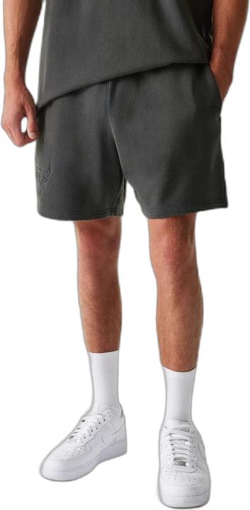 Actual product image New Era Chicago Bulls Shorts Washed (L)