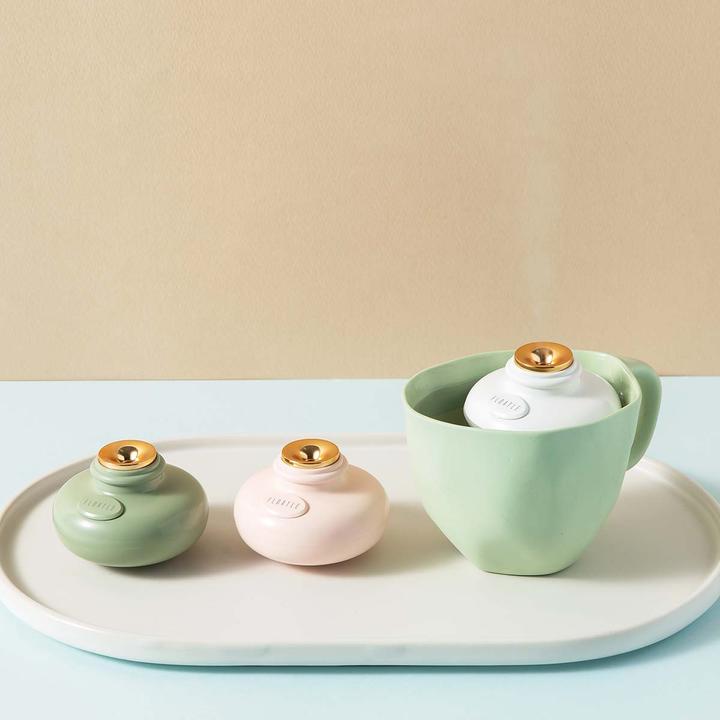 Actual product image Bluefeel Mini Humidifier Floatle