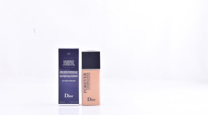 Productafbeelding Dior Diorskin Forever Undercover 24H (#030 Middelbeige)