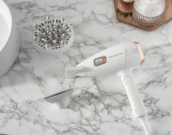 Actual product image Rowenta Ultimate Experience CV9240F0