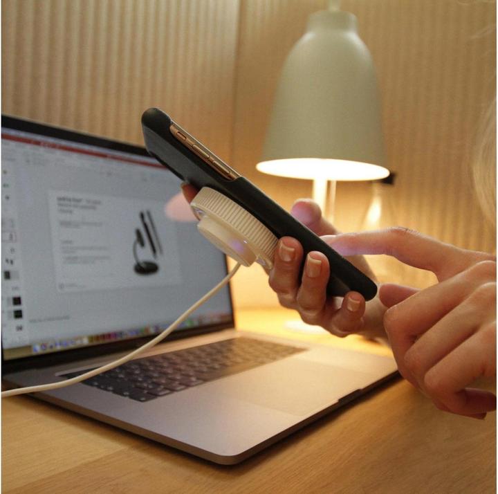 Actual product image Andi be free Universal Charger (15 W)