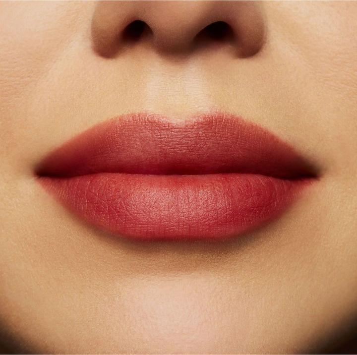 Produktbild MAC Cosmetics Powder Kiss Liquid Lipcolour (Devoted To Chili)