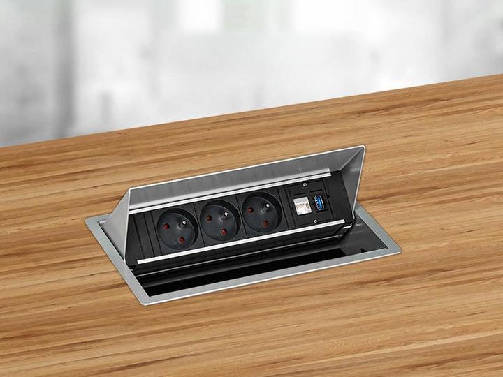 Produktbild Bachmann 900.408 CONEO Set Einbaurahmen u.4-fach Steckdosenleiste (1 x, USB-A, 0.20 m)