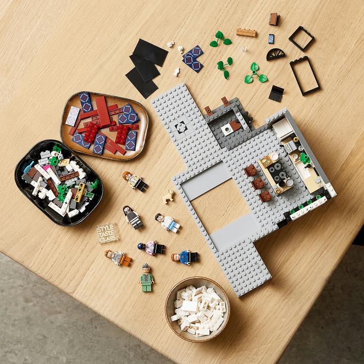 Image du produit LEGO Queer Eye – Le loft des Fab 5 (10291, LEGO Creator Expert, LEGO difficiles à trouver)