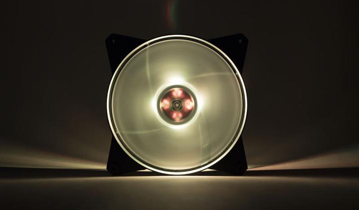 Image du produit Cooler Master Ventilateur CM Masterfan Pro 140 AP RGB 3 (140 mm, 3 x)