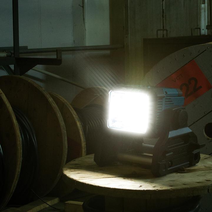 Immagine prodotto Makita Faretto da costruzione a LED (3000 lm)