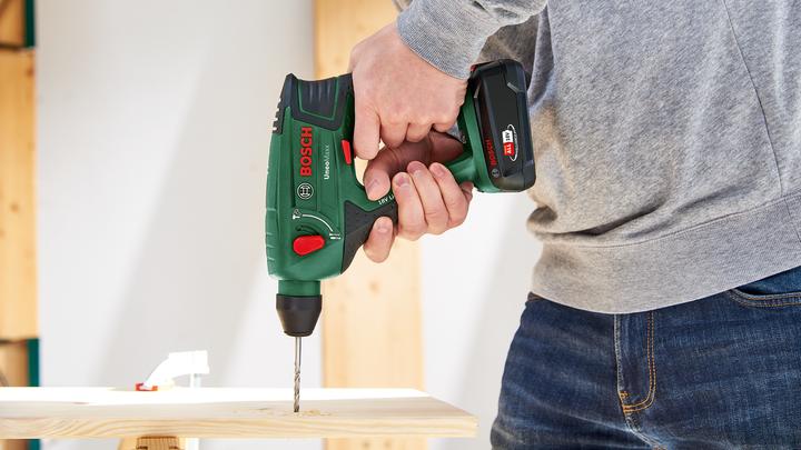 Produktbild Bosch Home & Garden Uneo Maxx (Akkubetrieb)