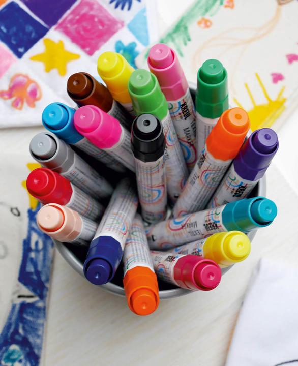Immagine prodotto Kreul Pennarello tessile medio Junior Set di 18 (Marrone, Grigio, Rosso, Pink, Verde, Viola, Verde chiaro, Rosa, Rosa brillante, Blu, Nero, 4 mm, 18 x)