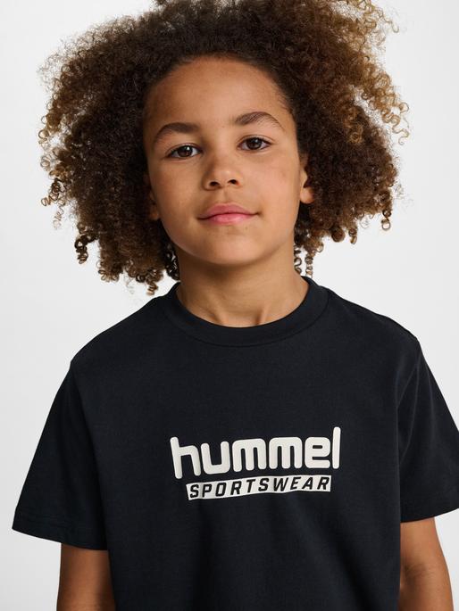 Actual product image hummel hmlJR BASE T-SHIRT S/S (24, 25, 26, 27, 28)