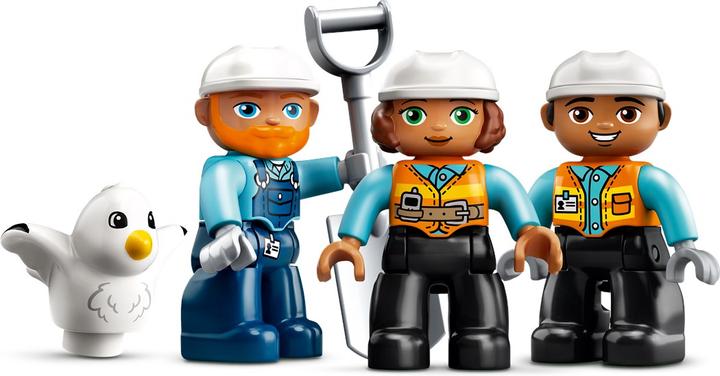 Actual product image LEGO DUPLO construction site with wrecking ball (10932)