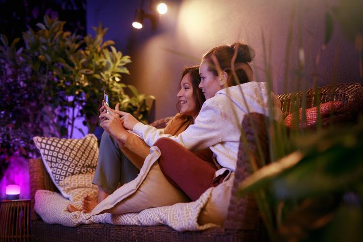 Produktbild Philips Hue Lily Basis (640 lm, IP65)