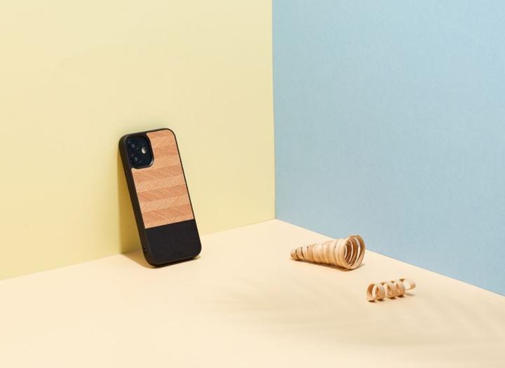 Actual product image Man.Wand & WOOD case for iPhone 12 mini herringbone nero black (Apple iPhone 12 mini)