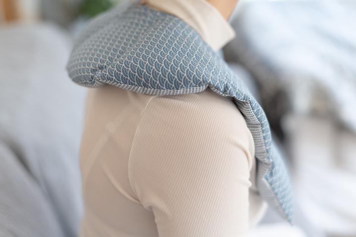 Actual product image Herzzucker Rapeseed heat pillow neck wave