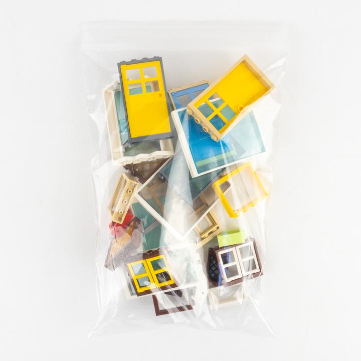 Actual product image LEGO Windows and doors (LEGO Accessories)
