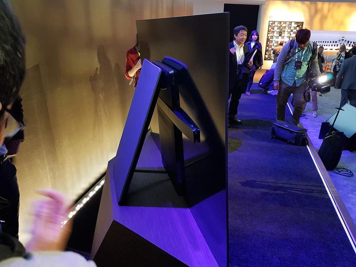 Actual product image Sony Kd-77a1 (77", OLED, 4K, 2017)