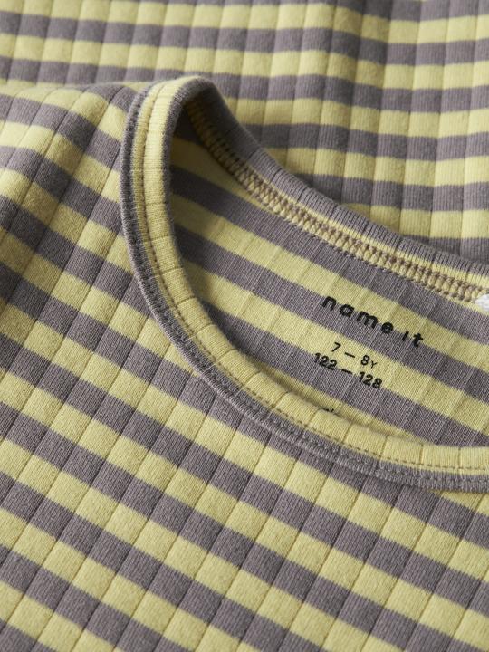 Actual product image Name it Slim Fit T-Shirt (122)