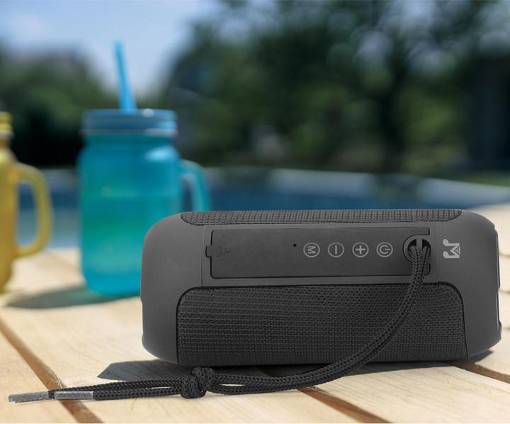 Actual product image Technaxx Bluetooth speaker, black, with microphone and FM radio function (730 h, Electrical connection)