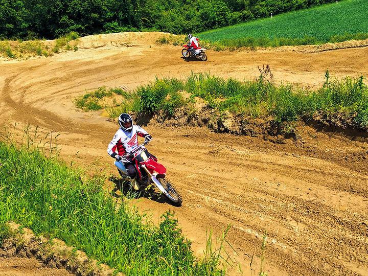 Image du produit Smartbox Cours d’initiation au motocross palpitant durant 1h à Schlatt pour 1 personne (1 pers.)
