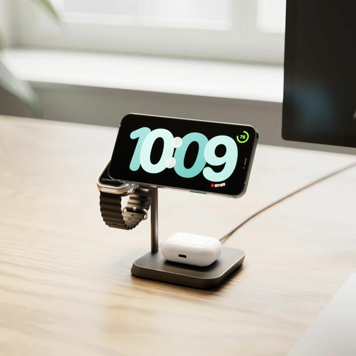 Actual product image Zens 1x 15W Qi2, 1x 5W Apple Watch, 1x 5W Qi incl. charger (15 W)