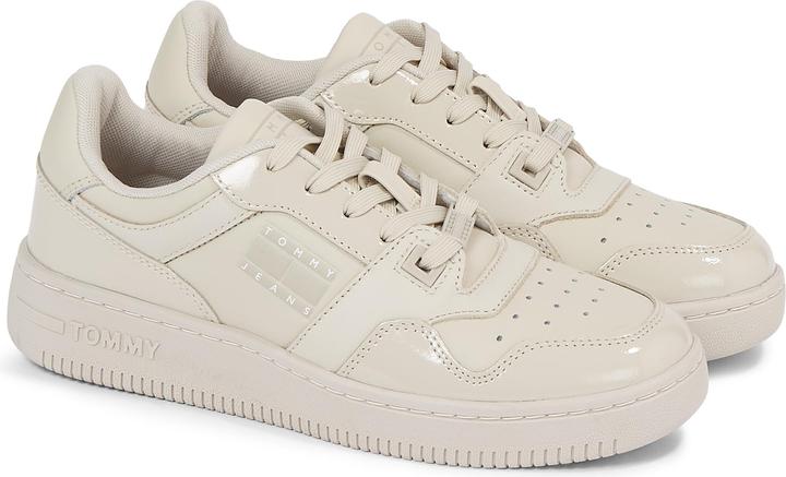 Actual product image Tommy Hilfiger TJW Retro Basket Sneaker Dames - Bleached Stone - Maat 40 (40)