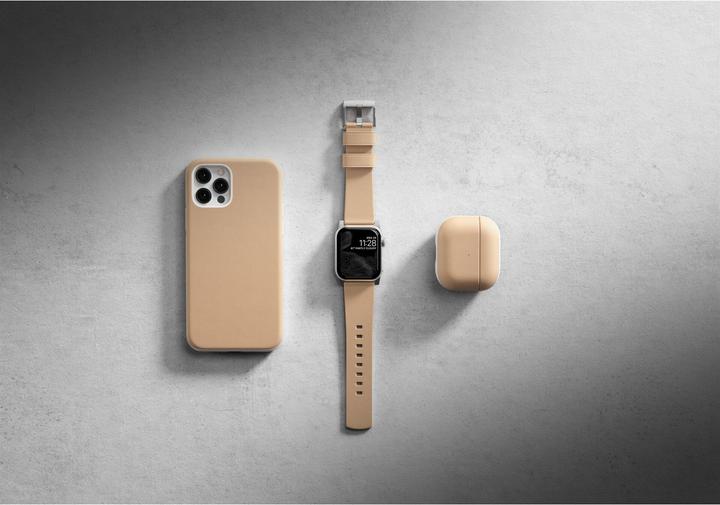Actual product image Nomad Airpods V3 Case Natural Leather (Headphone sleeve)
