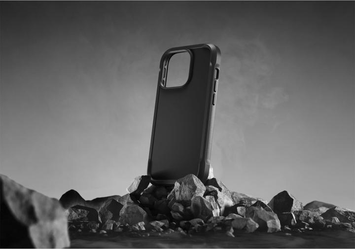 Actual product image Nomad Rugged Case iPhone 14 Black (Apple iPhone 14)