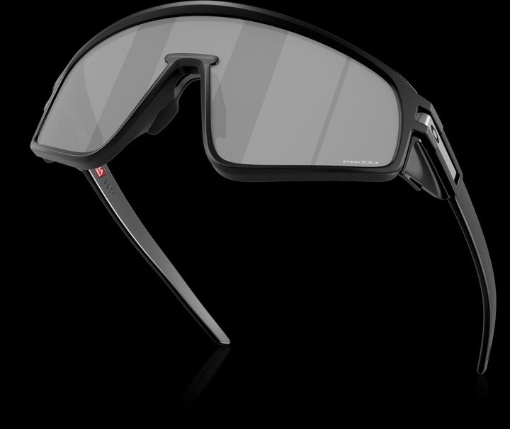 Actual product image Oakley Latch Panel