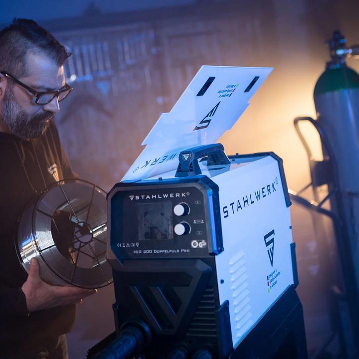 Actual product image Stahlwerk Welding machine MIG MAG 200 double pulse Pro fully synergic 200 ampere