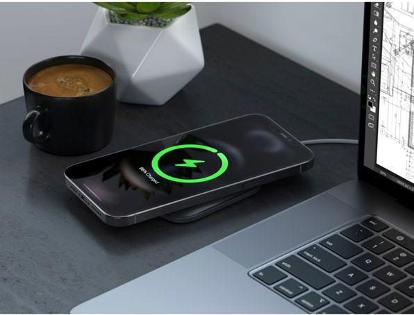Actual product image Satechi Alu Dock for Magsafe Charger
