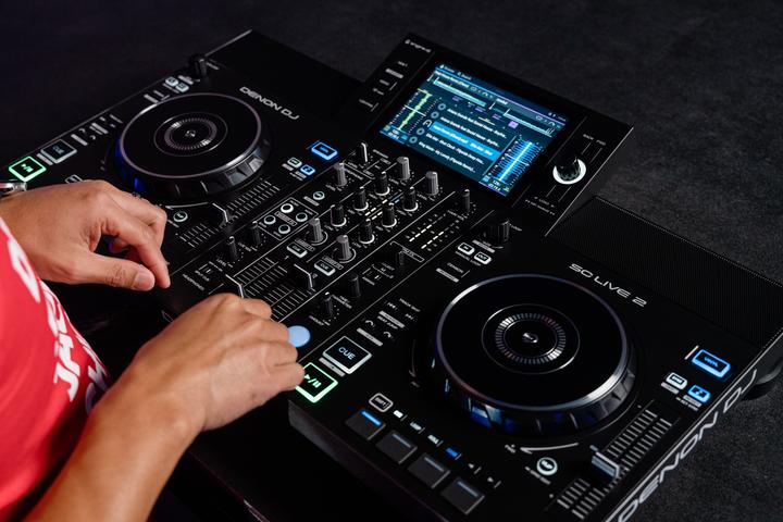 Actual product image Denon DJ SC Live 2