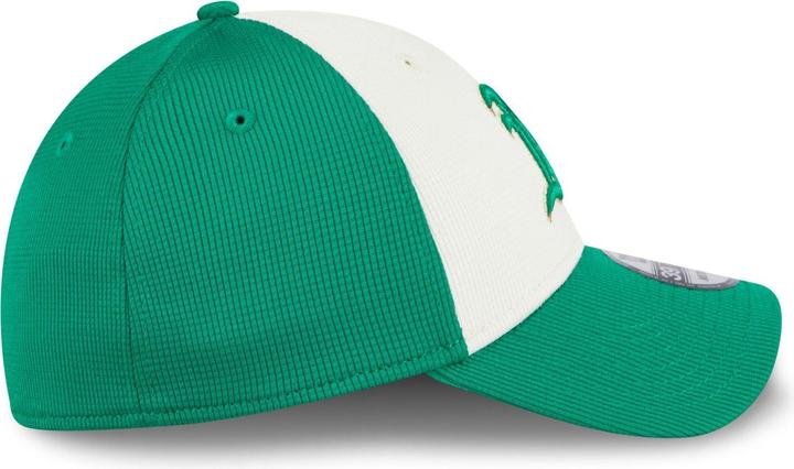 Actual product image New Era 39Thirty Cap - Saint Patrick's Day Oakland Athletics (M, L)