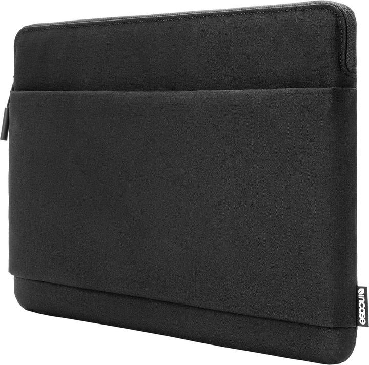 Actual product image Incase Go (16", Apple)