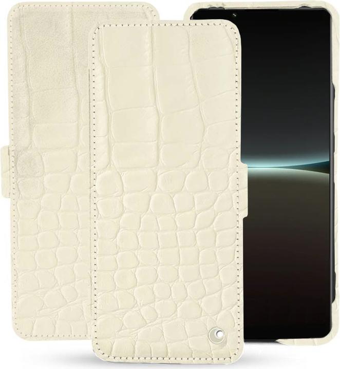 Lait de crocodile ( Pantone #d6d2c4 )