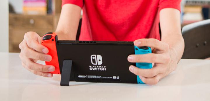 Actual product image Nintendo Switch – Neon red / Neon blue