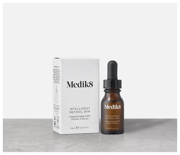 Immagine prodotto Medik8 Siero viso intelligente al retinolo 6Tr (siero alla vitamina A 0,6%) 15 ml (15 ml)