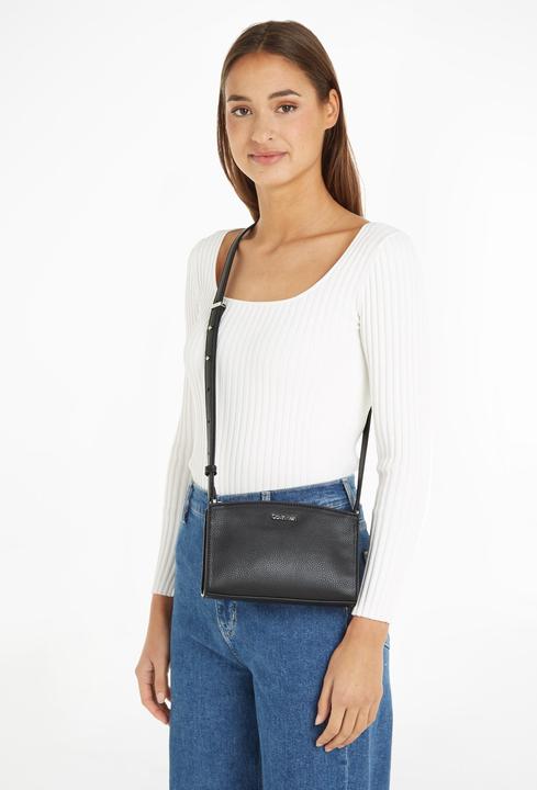 Image du produit Calvin Klein Sac à bandoulière CK Code Crossbody FA22
