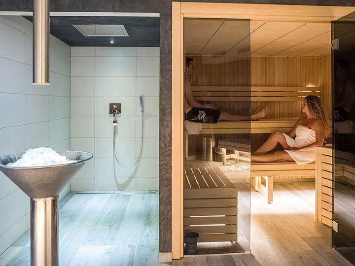 Produktbild Smartbox Sagen Sie Danke mit einem Aufenthalt in der Schweiz mit Zugang zum Wellnessbereich (2 Pers.)