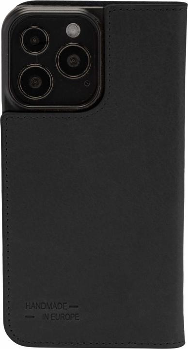 Actual product image JT Berlin iPhone 13 Pro Max - Tegel Flip Case black (Apple iPhone 13 Pro Max)