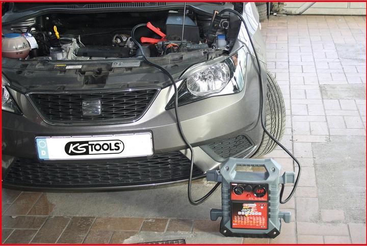 Actual product image KS Tools Energy station booster 12/24 V. 1400 - 700 A (4400 A, 22000 mAh)