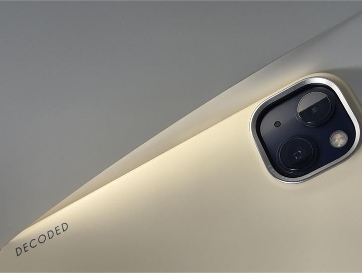 Actual product image Decoded AntiMicrobial (Apple iPhone 14 Plus)