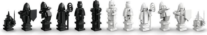 Actual product image LEGO Hogwarts Wizard Chess (76392, LEGO Harry Potter, LEGO Rare Sets)