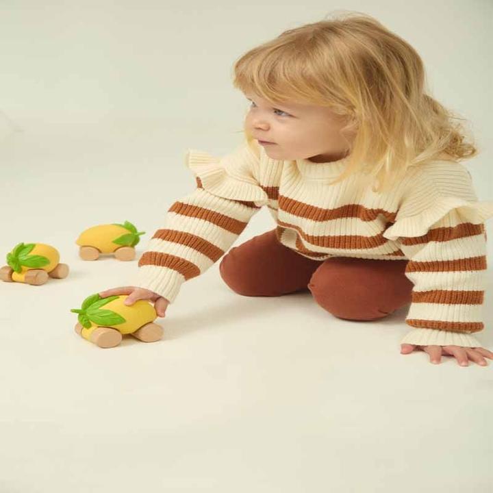 Actual product image Oli and Carol Lou The Lemon Car