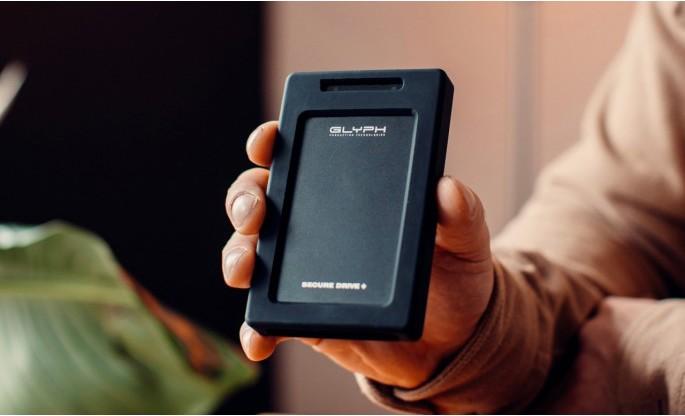 Actual product image Glyph SecureDrive+ Bluetooth, 1TB Encrypted HDD Drive with Bluetooth, Bus-powered, USB 3.2 Gen1, USB-C & T (1 TB)