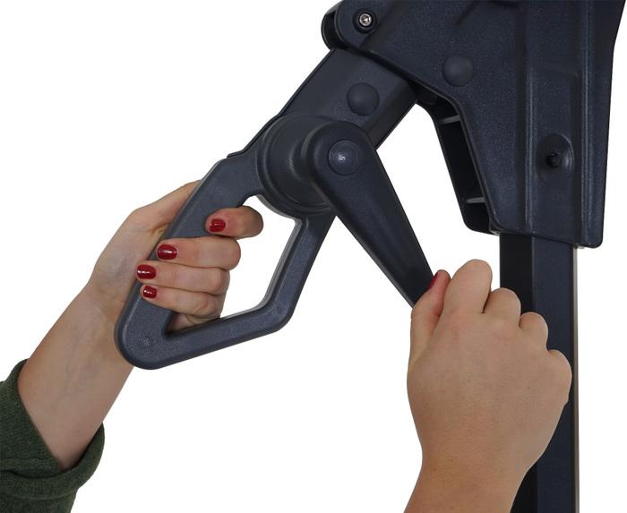 Produktbild Swisshandel24 Deluxe Ampelschirm, Sonnenschirm, rund Ø 3m Polyester Alu/Stahl 14kg anthrazit mit Ständer (1.03 m)