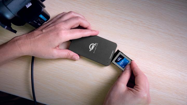 Produktbild OWC Atlas FXR Thunderbolt (USB-C) + USB CFexpress Card Reader (USB 3.2 Gen 2, Thunderbolt 3)